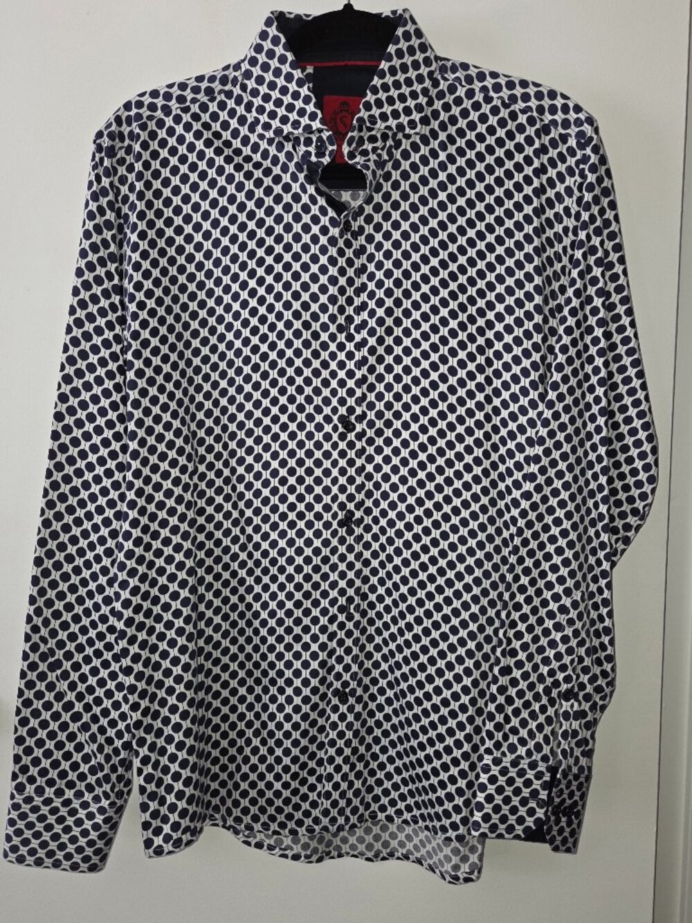 British Designed Spotted, 2-tone shirt Dark Navy Size L New w/o tags